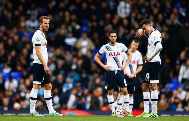 首日比赛结果 - BLAST Bounty 2025：封闭资格赛