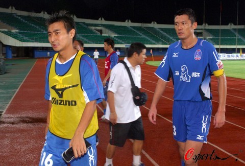 攻击是否变得过于强大？社区辩论 CS2 ; 平衡