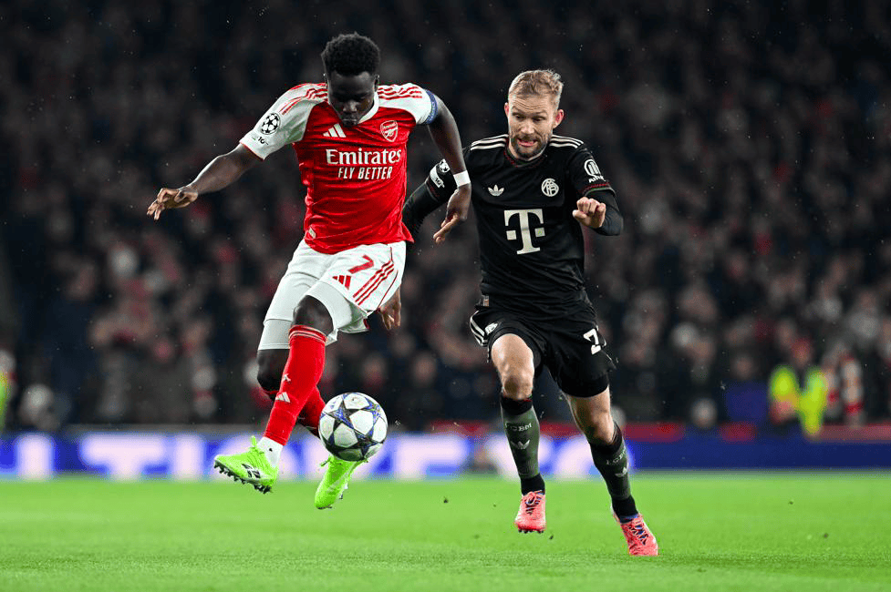 LPL 决赛现场归来画面：银龙杯已经近在咫尺，放手 再试一次