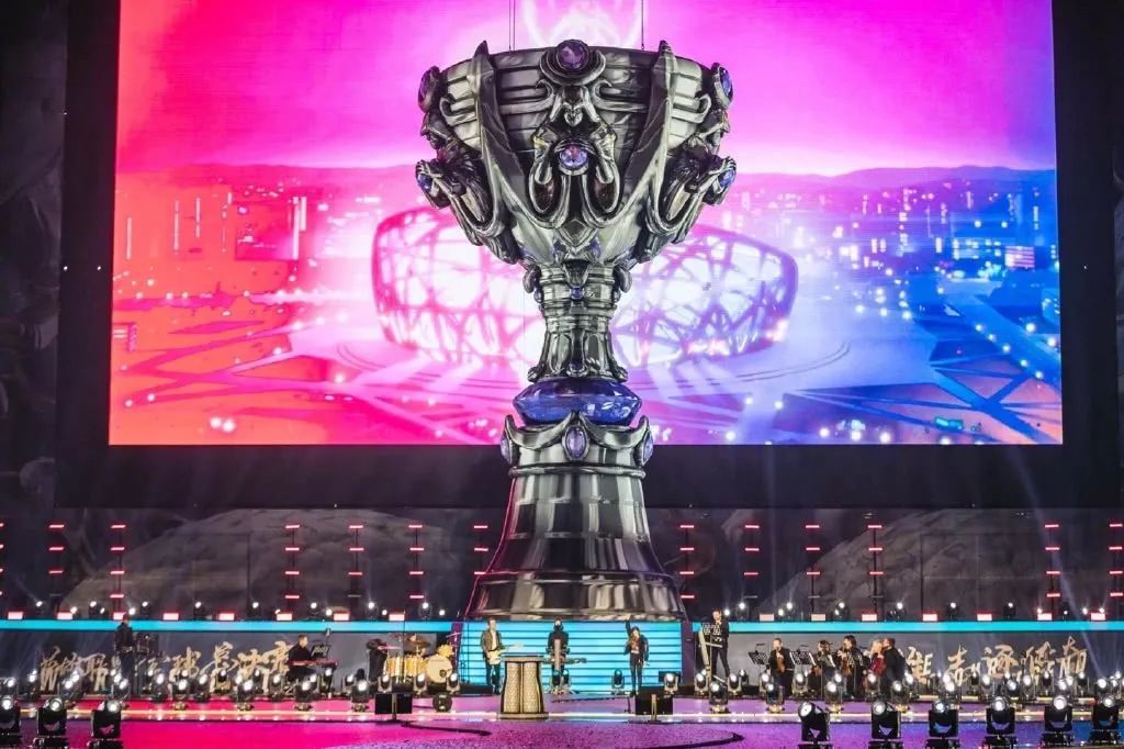 JDG群访 教练：看了比赛都知道我们打的有多好