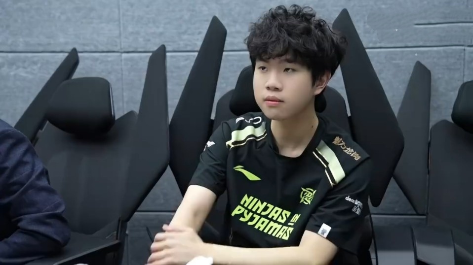 Astralis Stumble, Liquid 和 SAW 在 PGL Masters Bucharest 2025 中取得关键胜利