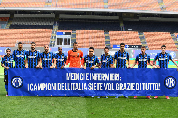 BLG赛后群访：过去一个月来回奔波，选手们很辛苦